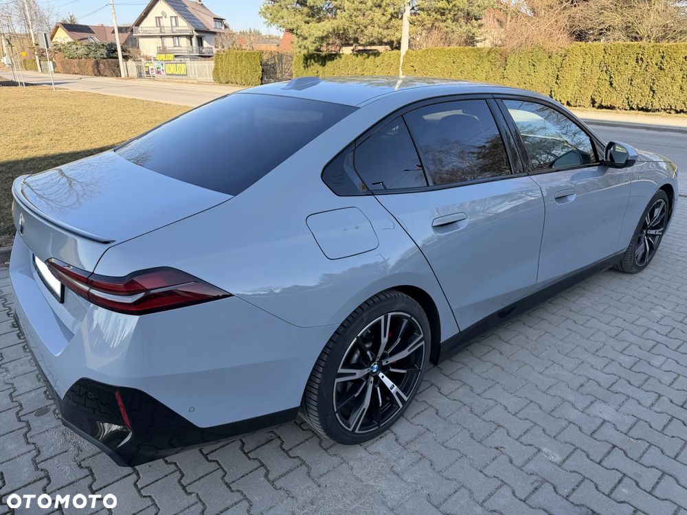 BMW Seria 5 ver-520d-xdrive-mhev-m-sport - 4