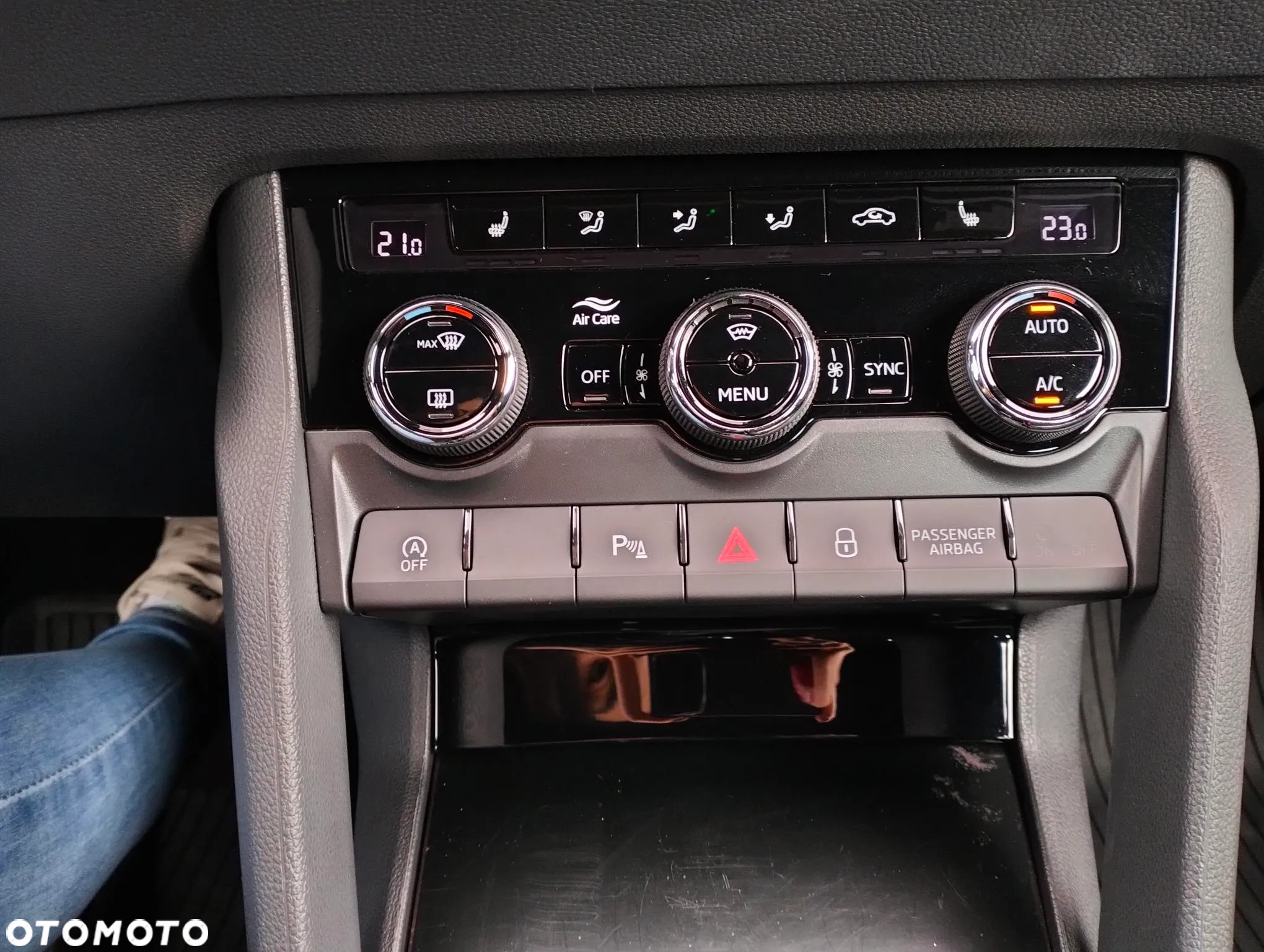 Skoda Karoq 1.5 TSI ACT Sportline DSG - 14