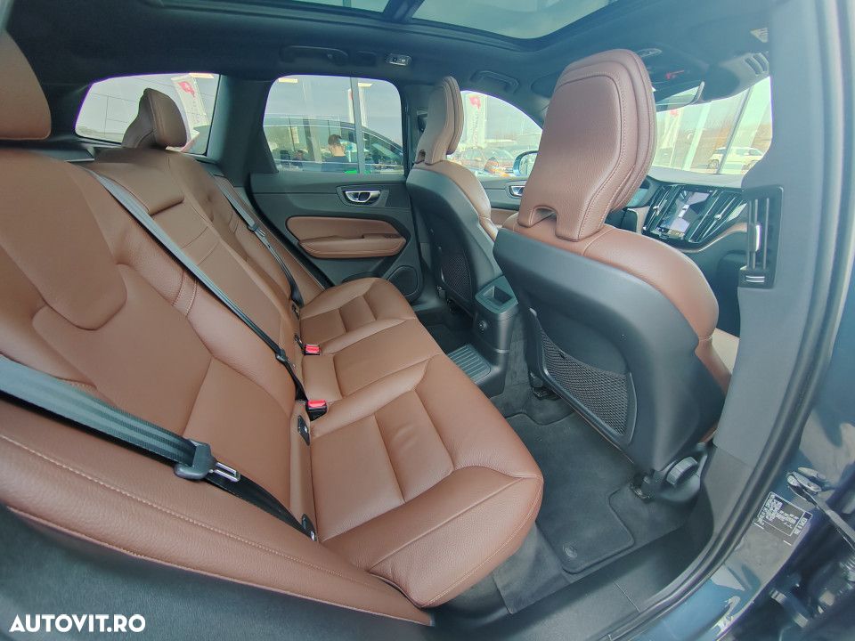 Volvo XC 60 T8 AWD Recharge Geartronic Inscription - 21