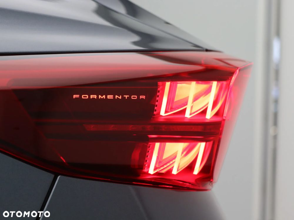 Cupra Formentor 1.5 e-Hybrid DSG VZ - 34