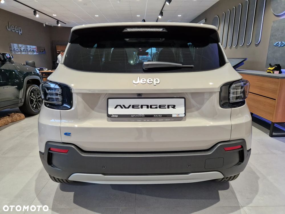 Jeep Avenger 1.2 T3 mHEV Summit FWD eDCT6 - 5