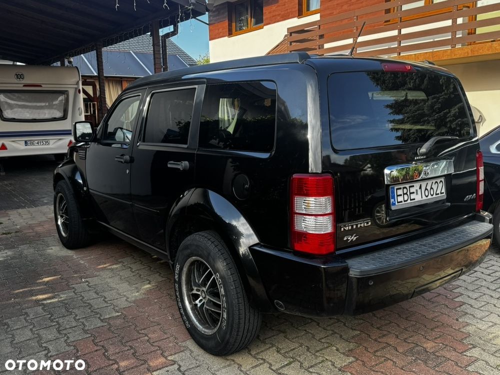 Dodge Nitro 4.0 V6 RT - 6