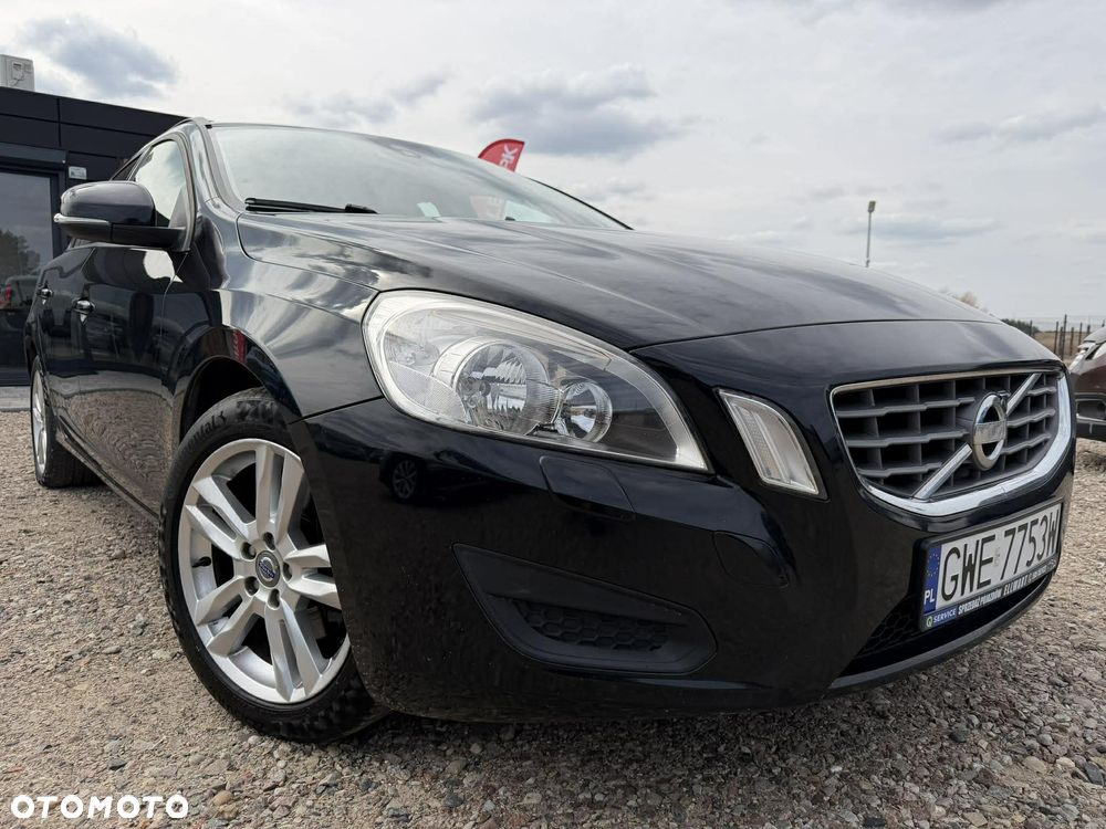 Volvo V60 D3 Geartronic Summum - 3