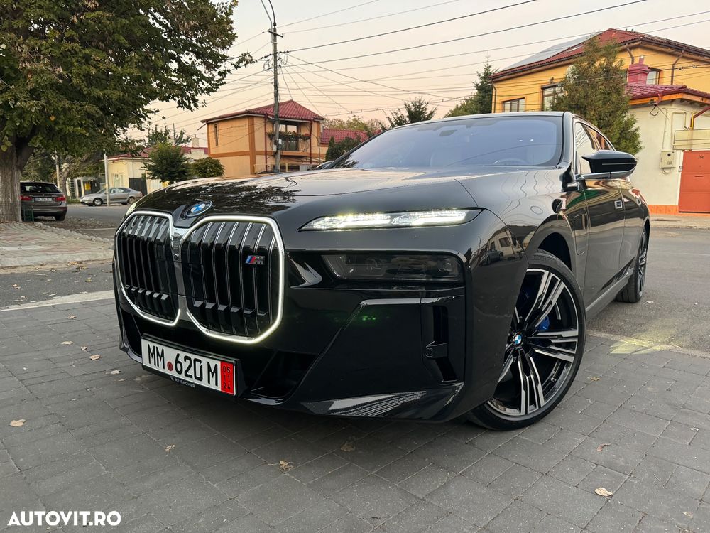 BMW M7 M760e xDrive AT PHEV - 1