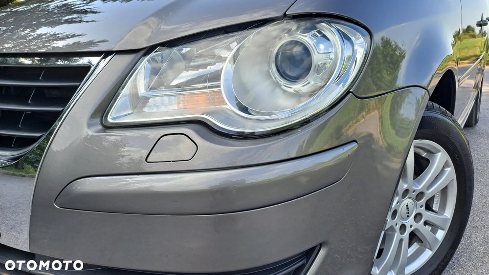 Volkswagen Touran 1.4 TSI Life - 2