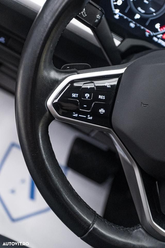 Volkswagen Touareg V6 TDI 4MOTION Elegance - 17