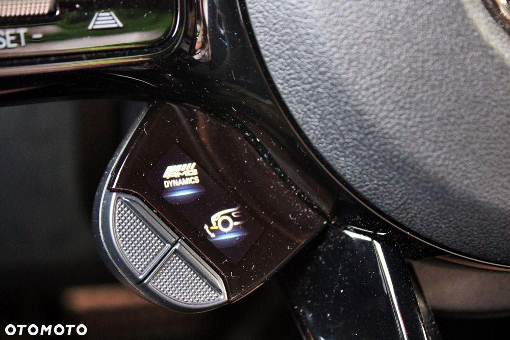 Mercedes-Benz AMG GT R - 14