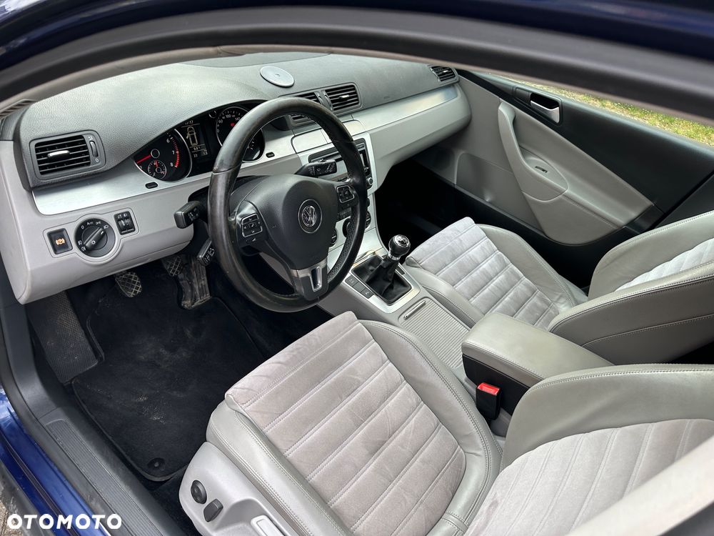 Volkswagen Passat Variant 1.8 TSI Highline - 15