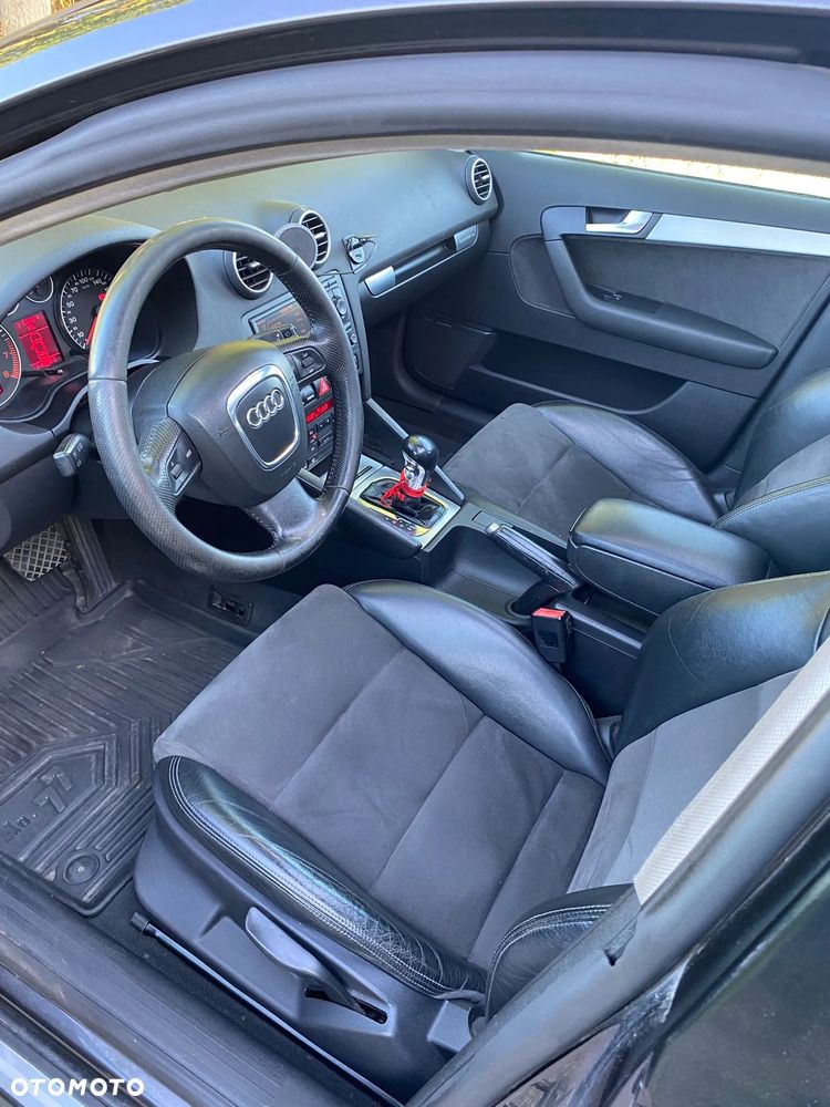 Audi A3 Sportback 3.2 quattro (DSG) S tronic S line Sportpaket plus - 19