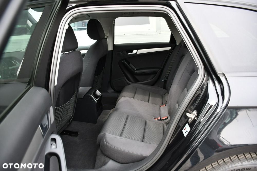 Audi A4 Avant 2.0 TDI - 29