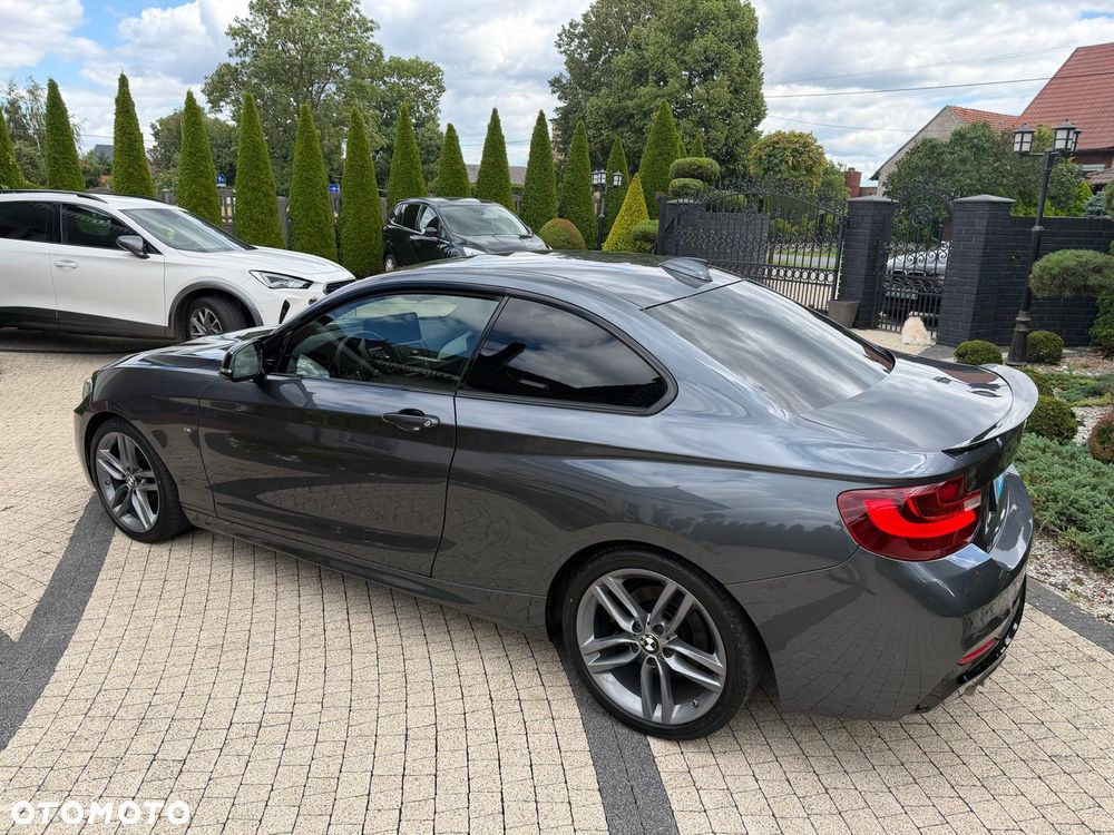 BMW Seria 2 225d Sport-Aut - 30