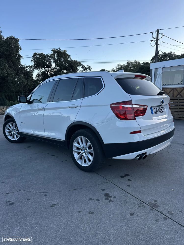 BMW X3 xDrive30i Aut. Advantage - 8