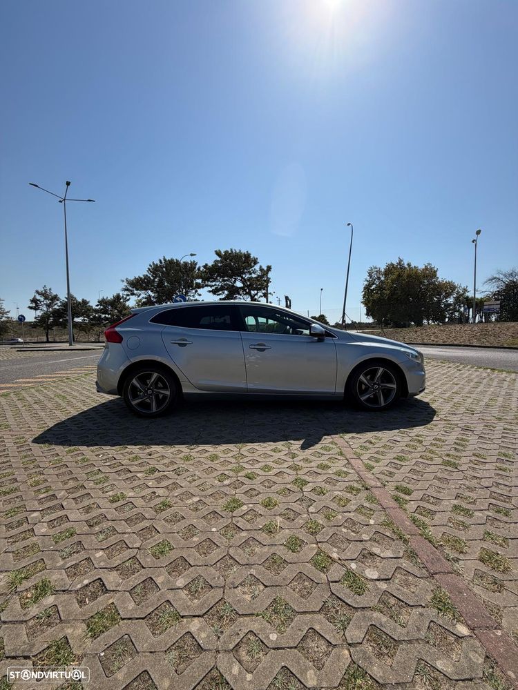 Volvo V40 2013 photo 3