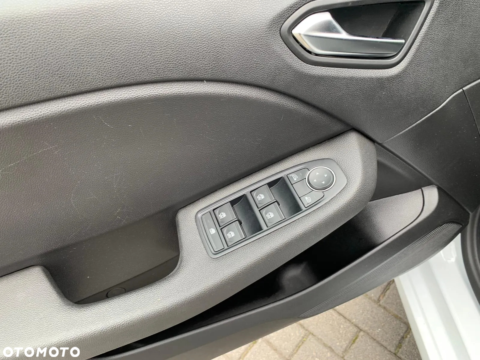 Renault Clio 1.6 E-TECH Techno - 15