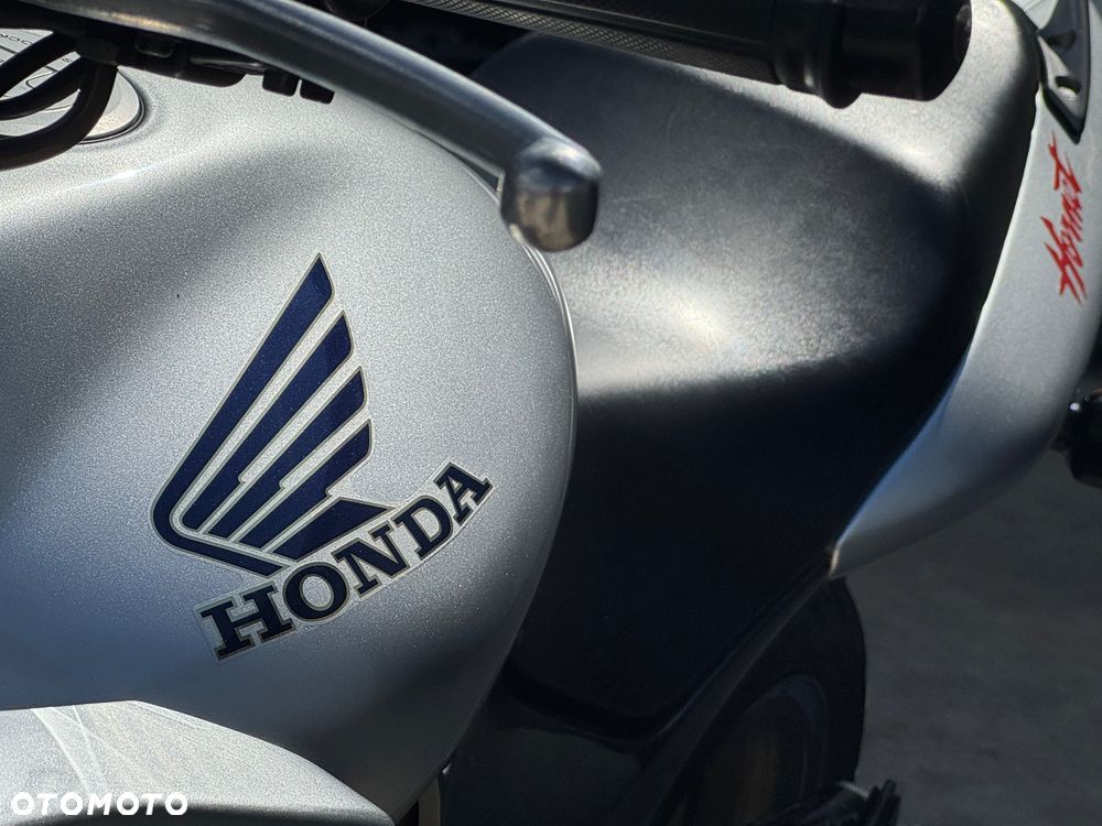 Honda Hornet - 8