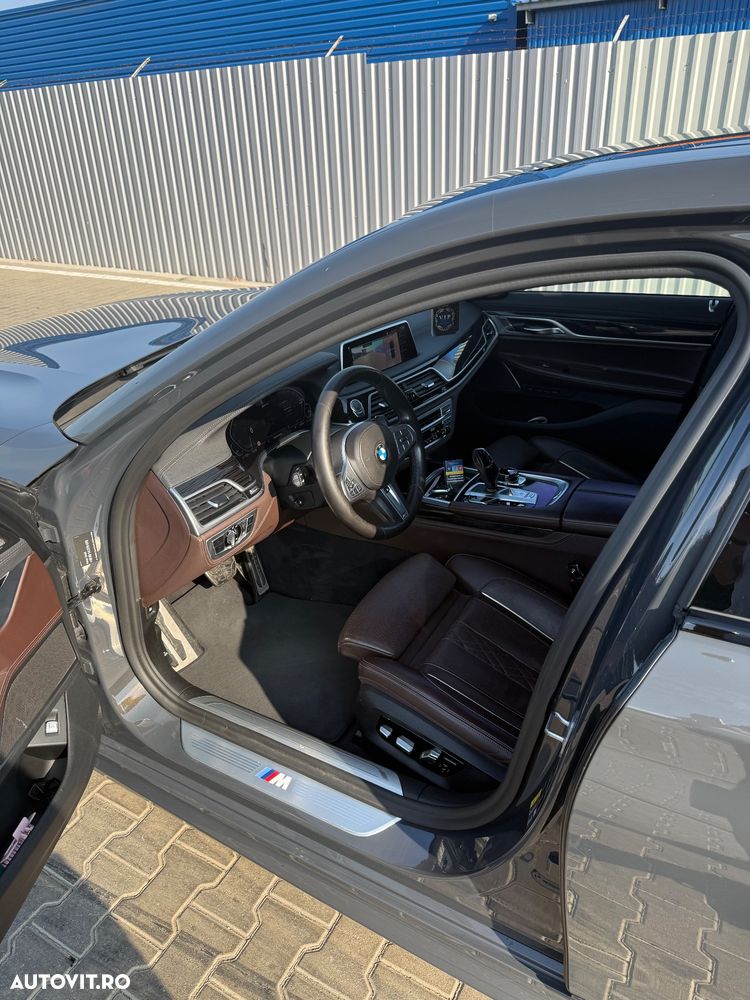 BMW Seria 7 745Le xDrive AT PHEV - 9