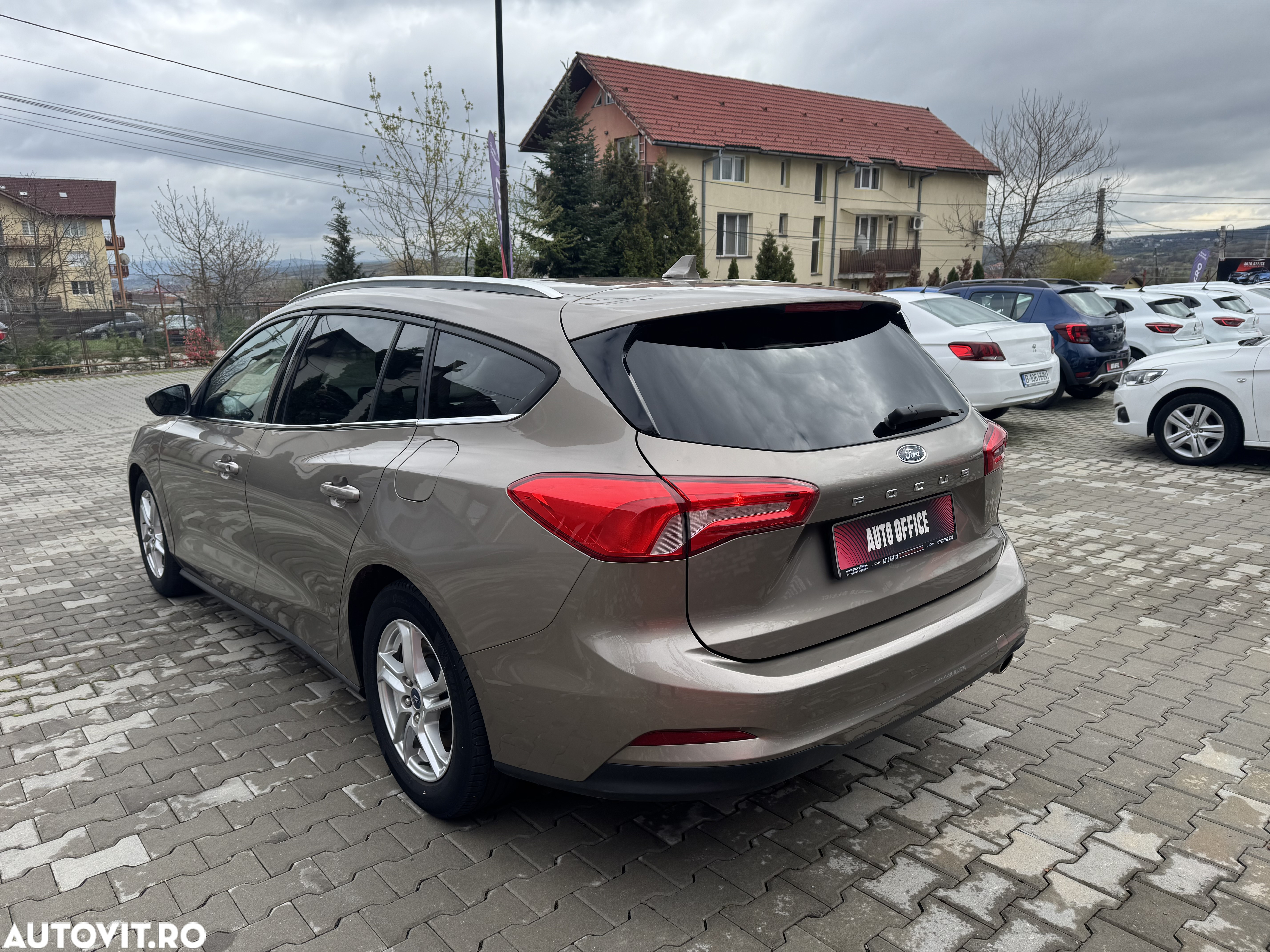 Ford Focus 1.0 EcoBoost Active Business - 3