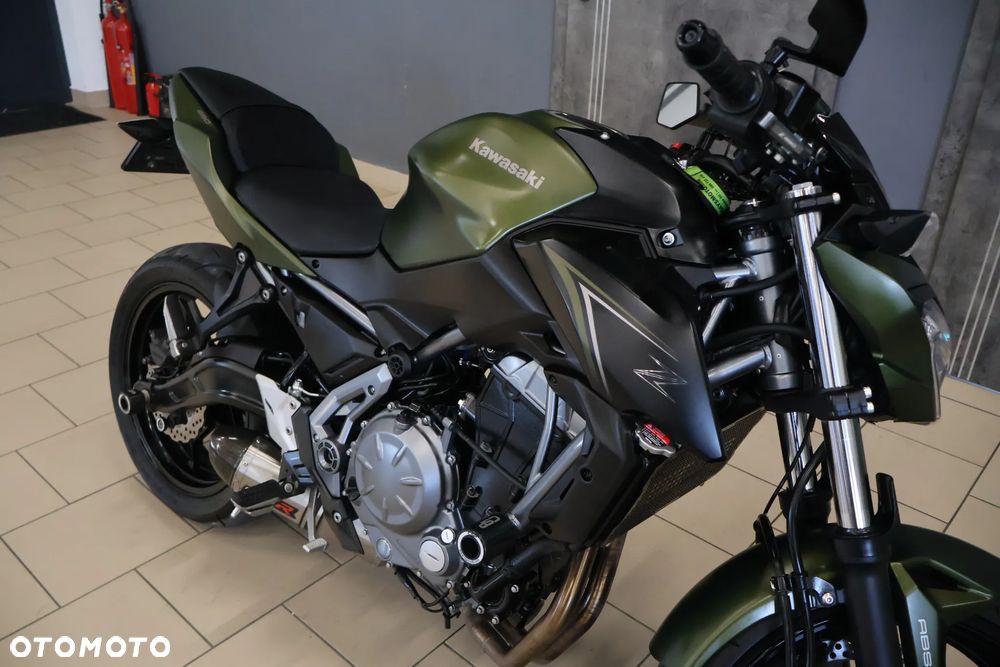 Kawasaki Z 650 - 15