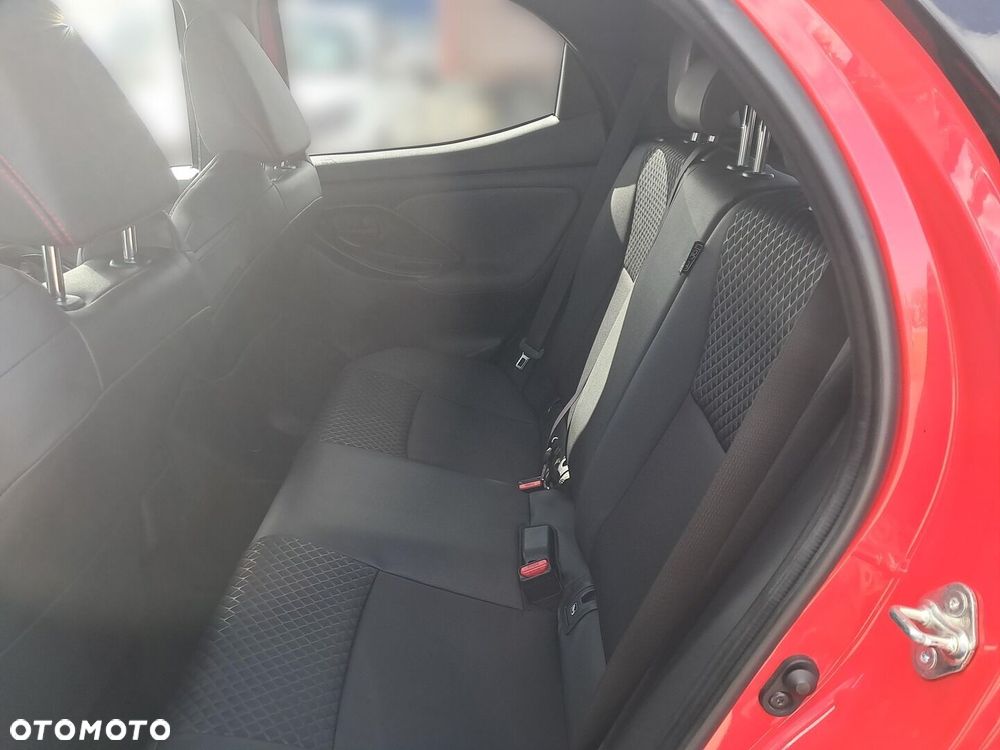 Toyota Yaris - 12
