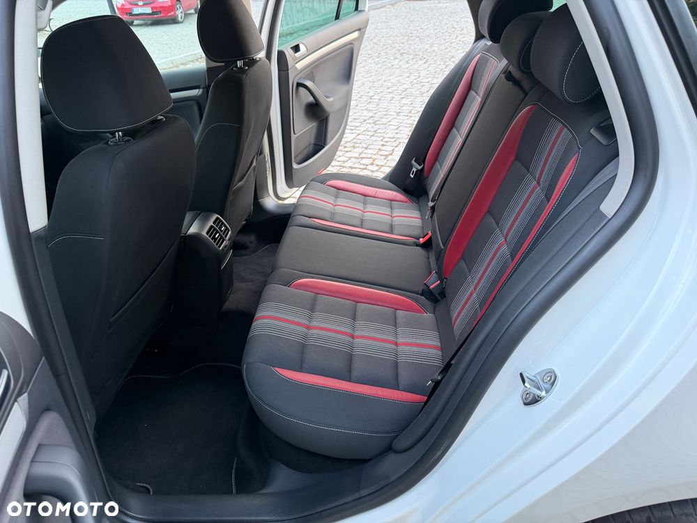 Volkswagen Golf 1.6 TDI DPF MATCH - 22