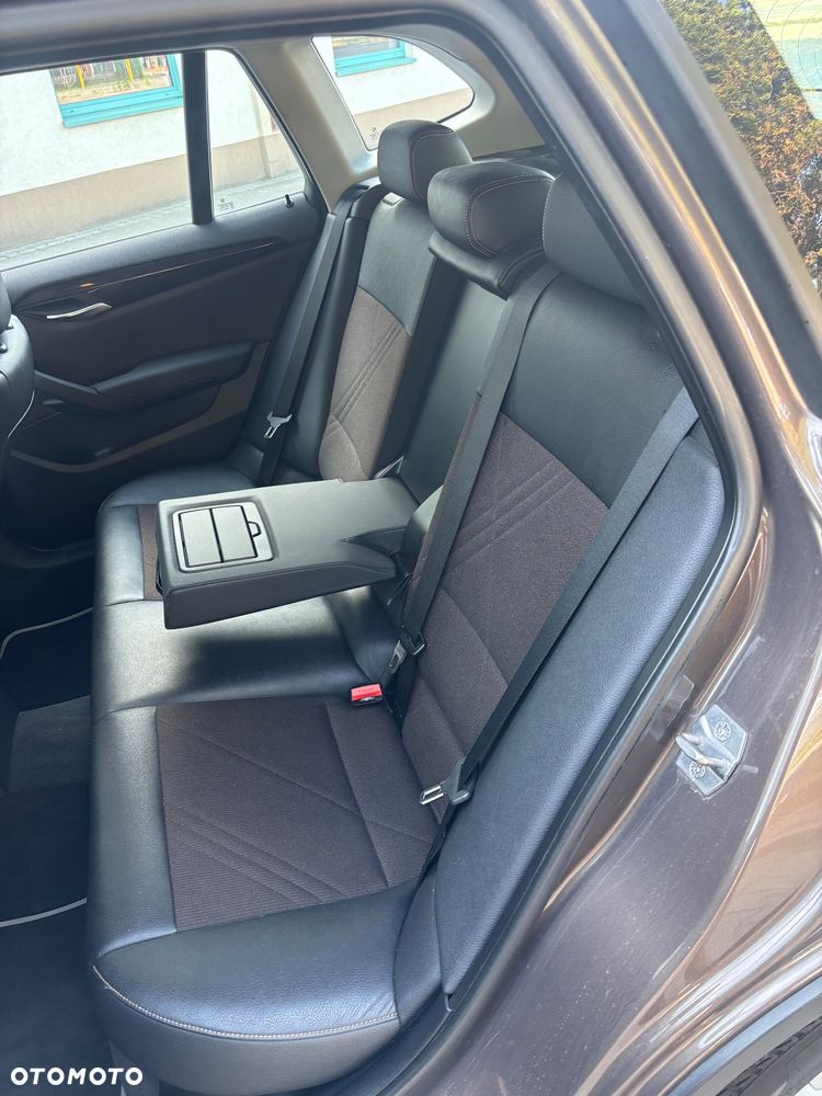 BMW X1 sDrive20i xLine - 14