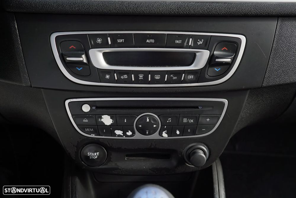 Renault Mégane 1.5 dCi Dynamique - 17
