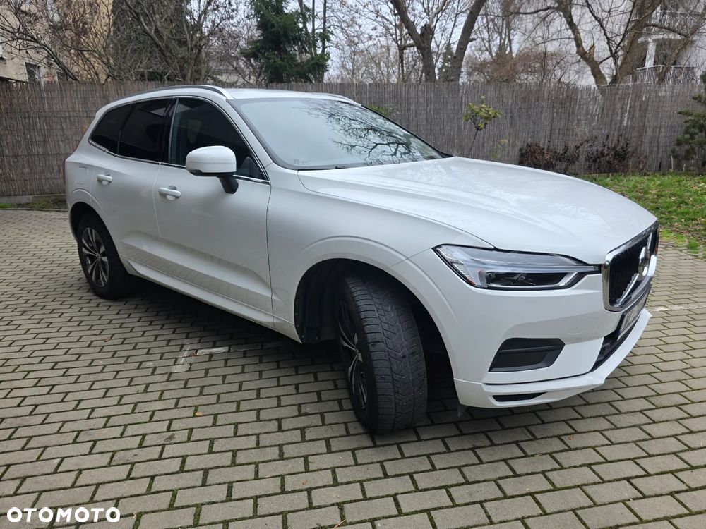 Volvo XC 60 T4 Momentum Pro - 3