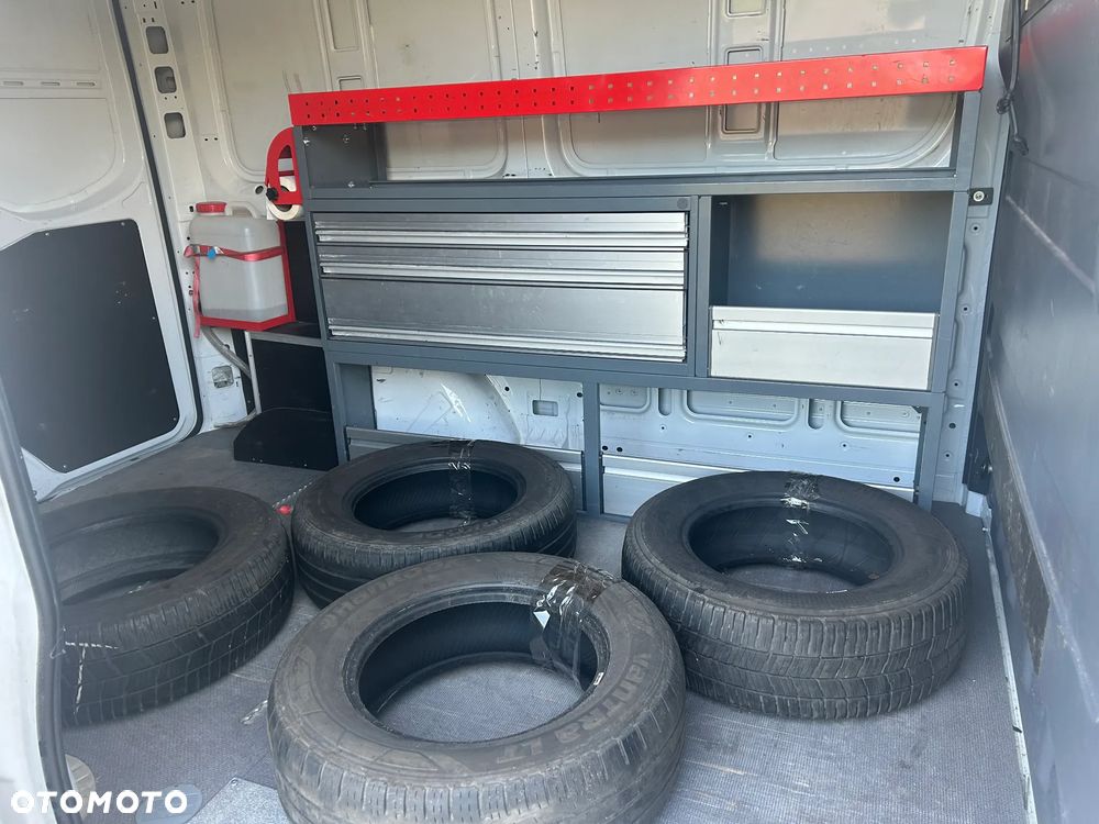 Mercedes-Benz Sprinter - 7