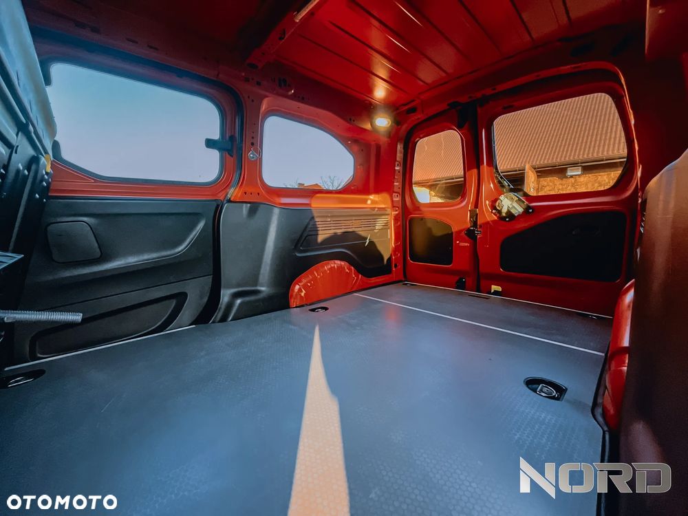 Peugeot Partner 4x4 Long Premium - 23