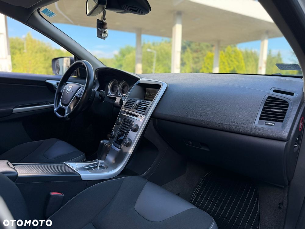 Volvo XC 60 - 21