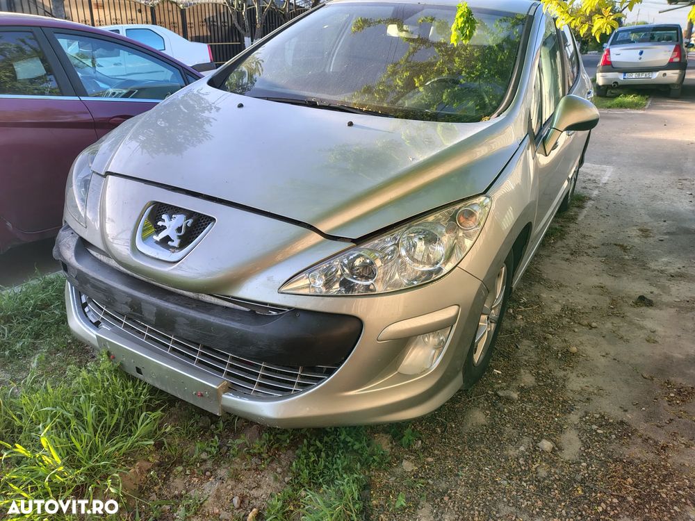 Dezmembrez Peugeot 308 1.6 diesel - 2