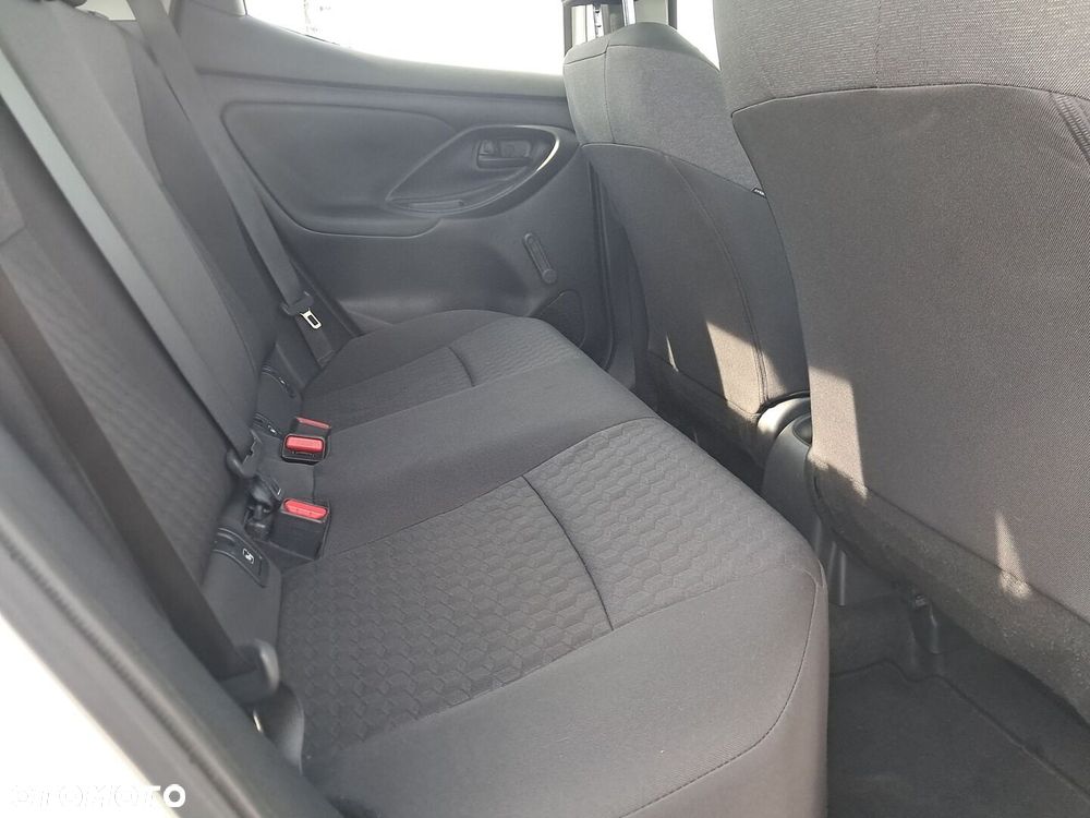 Toyota Yaris - 18