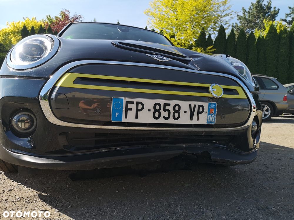 MINI Cooper SE - 16