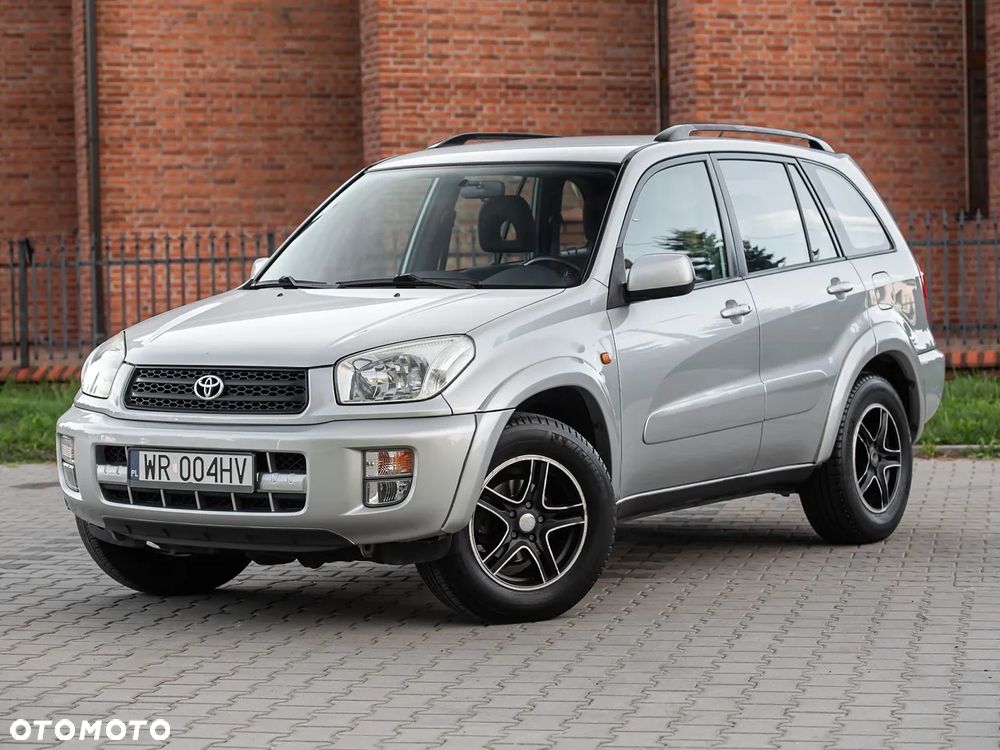 Toyota RAV4 2.0 VVT-i 4x4 - 5