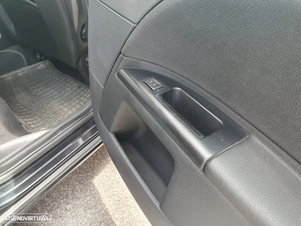 Ford Mondeo SW 2.0 TDCi Ghia - 17