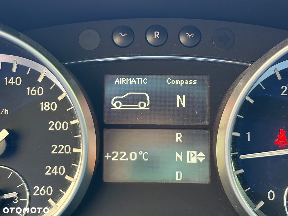 Mercedes-Benz ML - 28