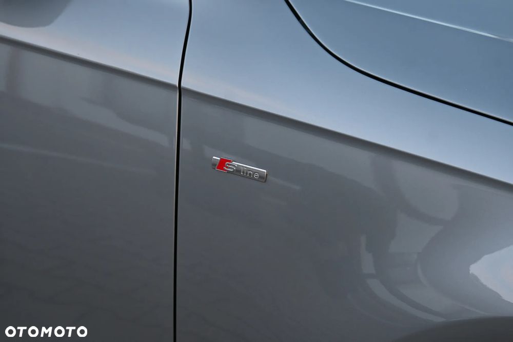 Audi A4 Limousine 2.0 TFSI S line Sportpaket (plus) - 11
