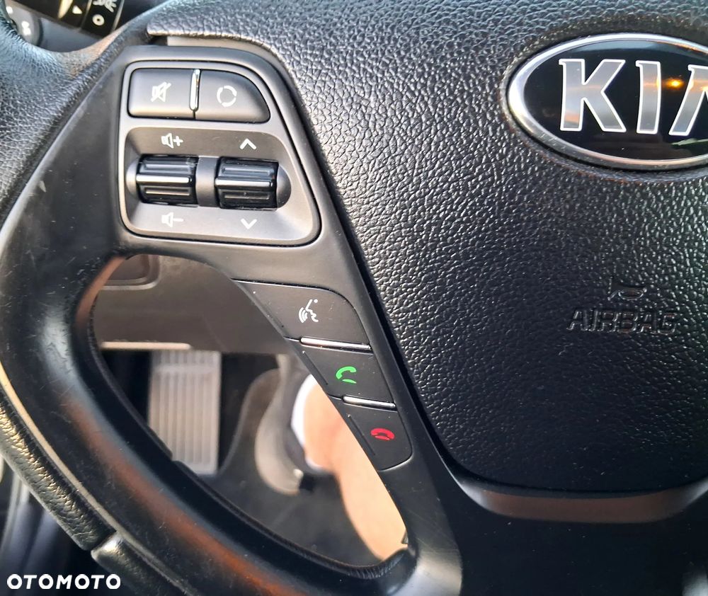 Kia Ceed 1.4 CRDi 90 Vision - 25