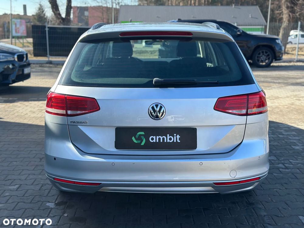 Volkswagen Passat - 6