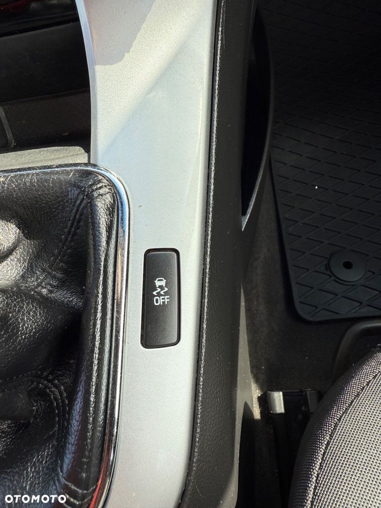 Chevrolet Cruze 1.6 - 15