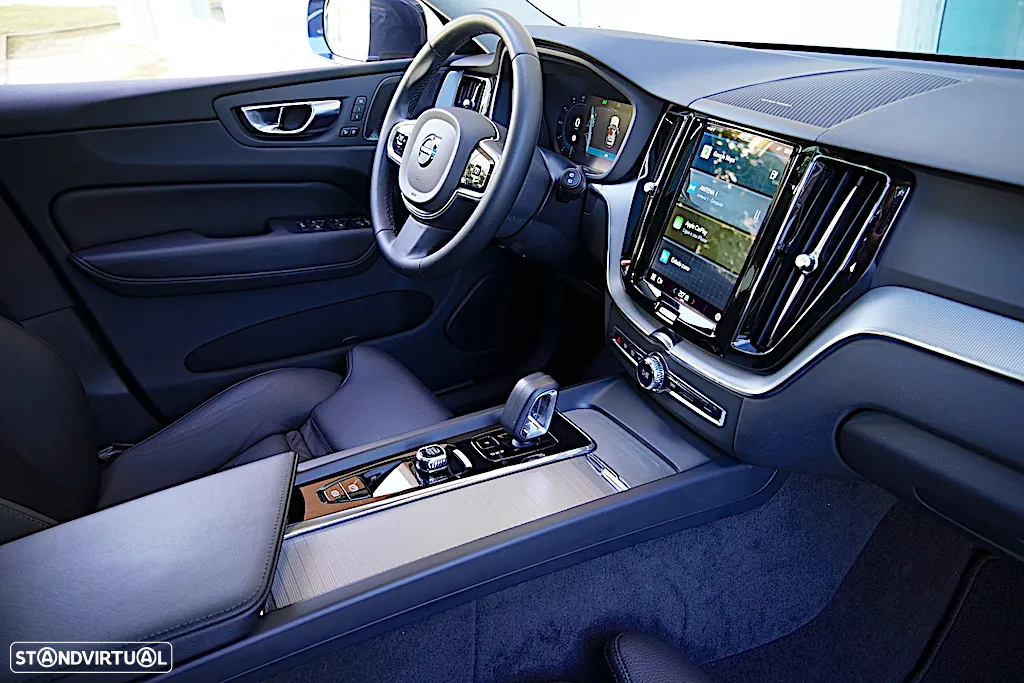 Volvo XC 60 2.0 T8 PHEV Plus Bright AWD - 27