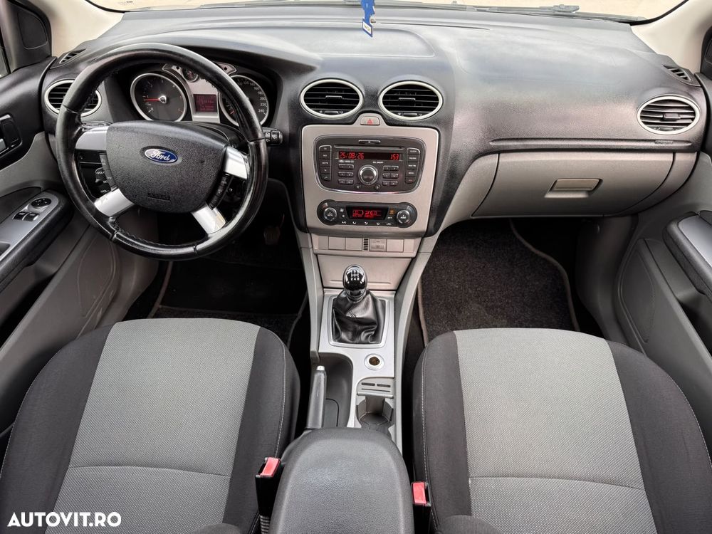 Ford Focus 1.6 TDCI Ghia - 5