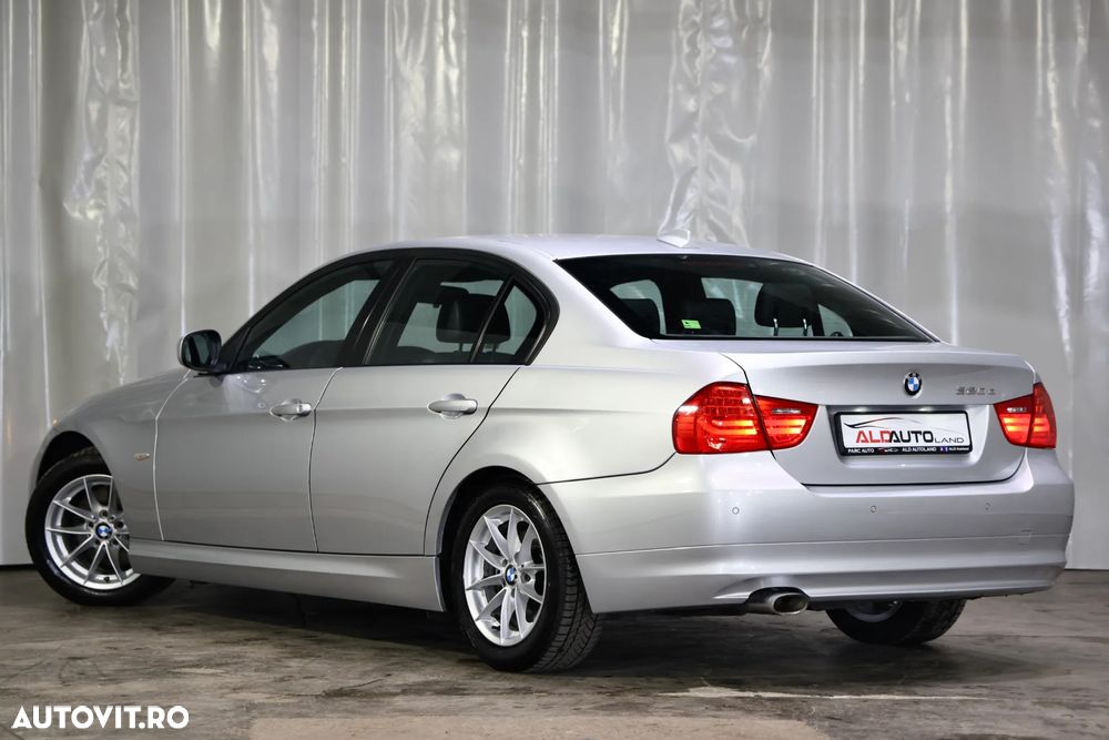 BMW Seria 3 320d - 5