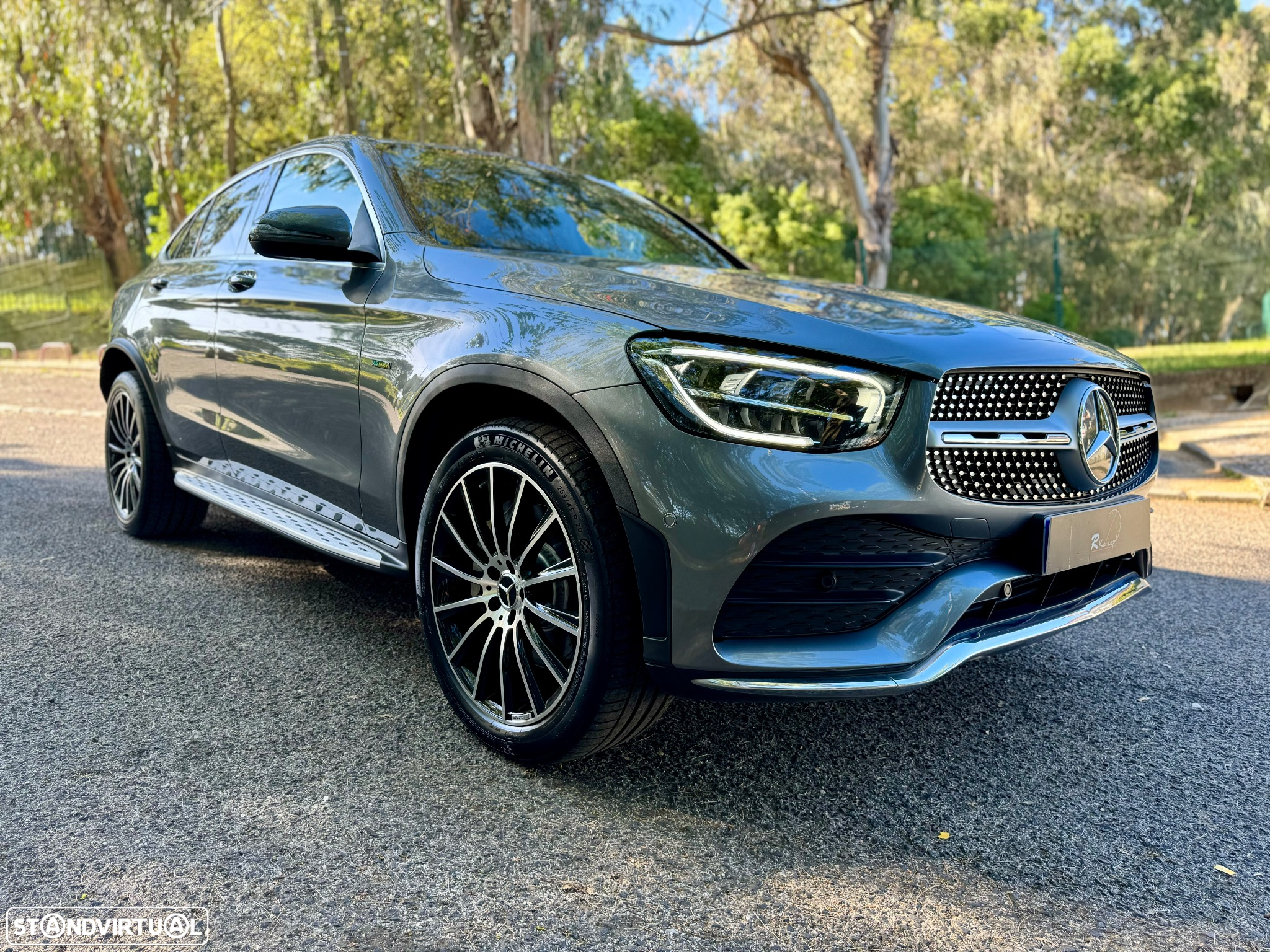 Mercedes-Benz GLC 300 Coupe de 4Matic 9G-TRONIC AMG Line Plus - 7