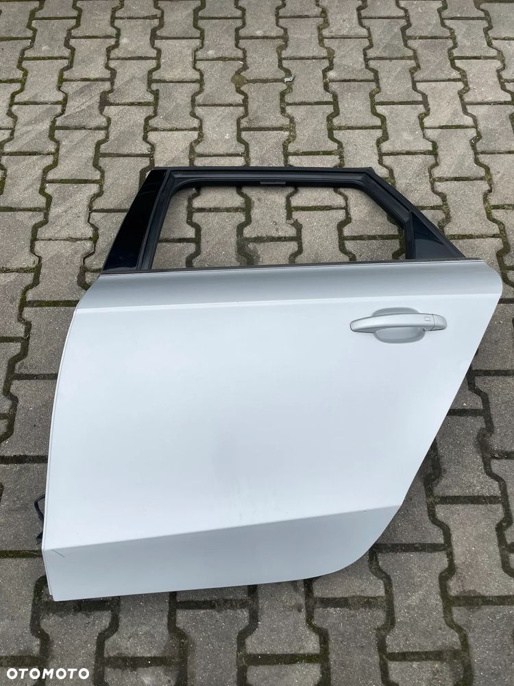Audi A4 B8 Avant kombi drzwi tył tylne lewe LX7W. - 2