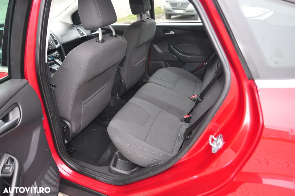 Ford Focus 1.6 TDCI DPF Start-Stopp-System Titanium - 8