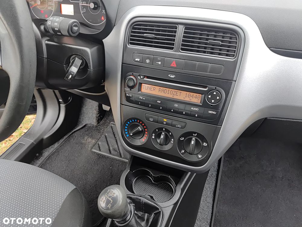 Fiat Punto - 25