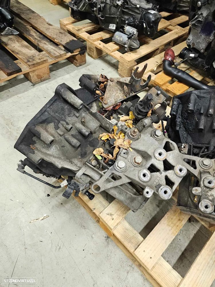 CaCaixa de velocidades Peugeot Boxer 2.2 HDI 120, ref 20GP17 - 3