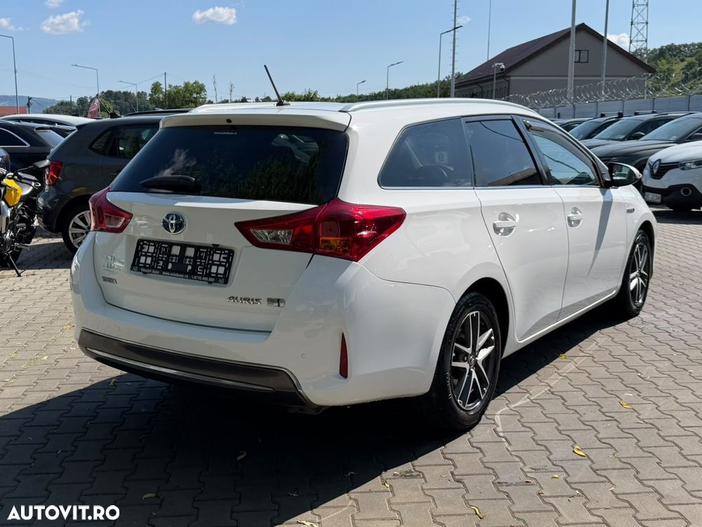 Toyota Auris - 5