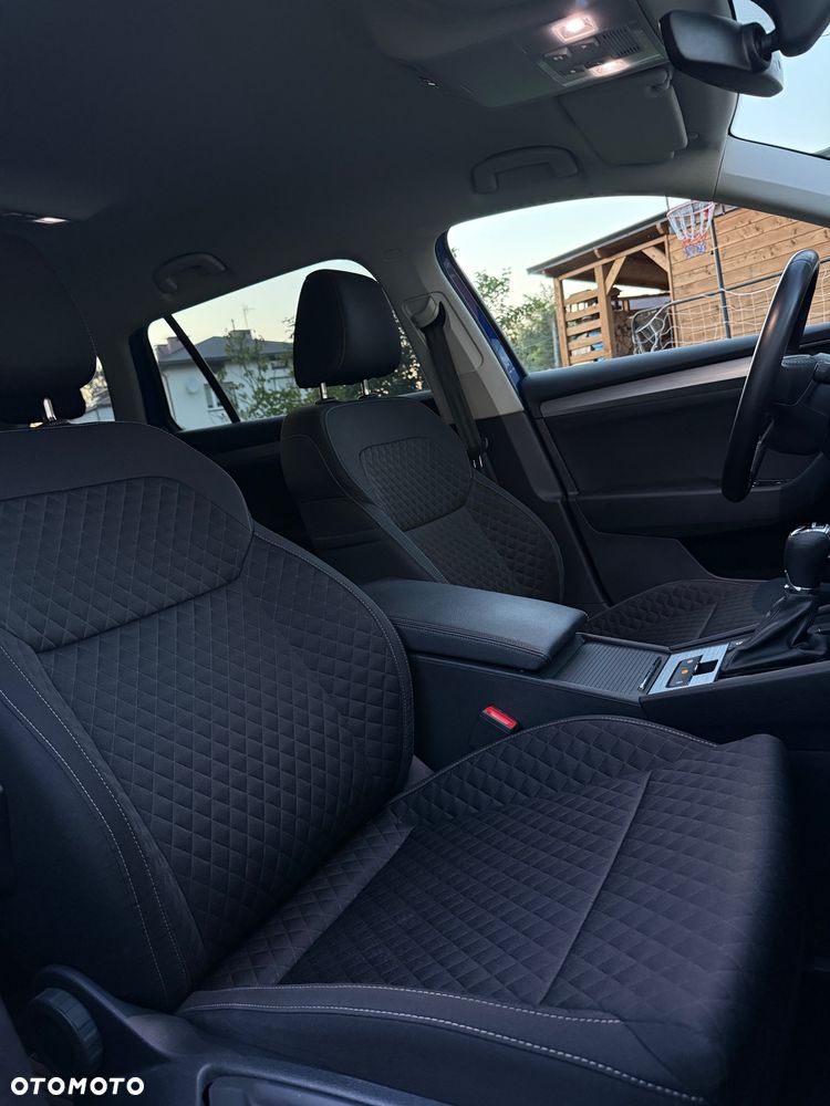 Skoda Superb 2.0 TDI SCR Ambition DSG - 32